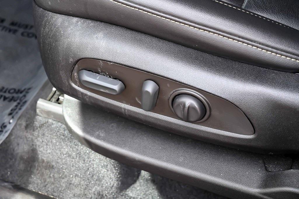 used 2022 Chevrolet Traverse car, priced at $26,227