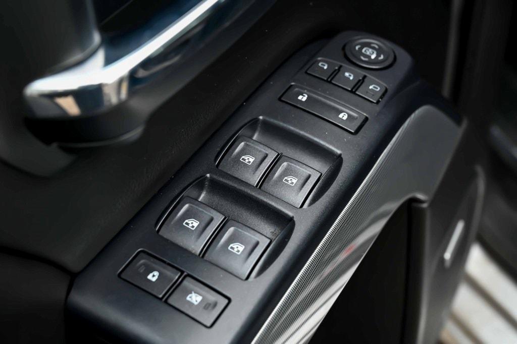 used 2018 Chevrolet Silverado 1500 car, priced at $33,955