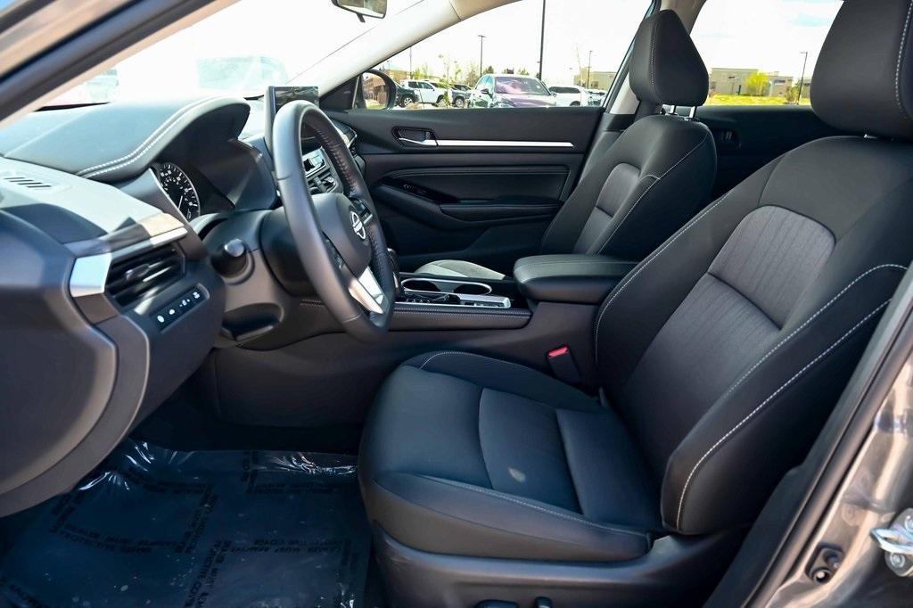 used 2023 Nissan Altima car