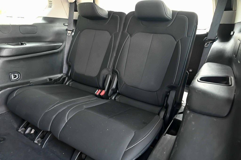 used 2023 Jeep Grand Cherokee L car, priced at $25,131