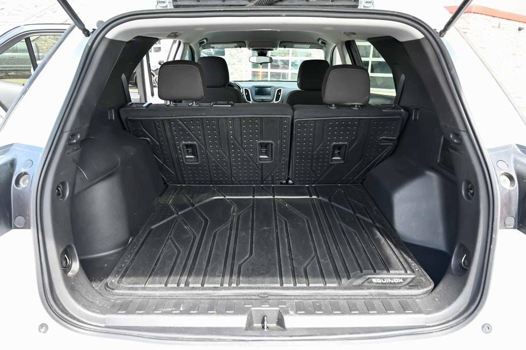 used 2023 Chevrolet Equinox car, priced at $21,185