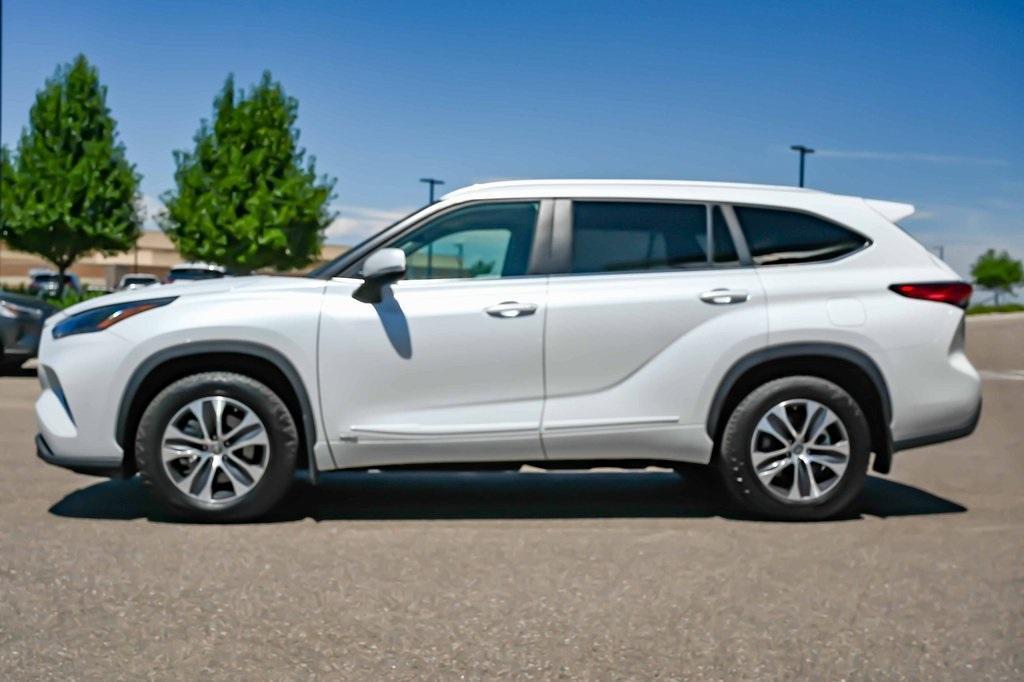 used 2023 Toyota Highlander Hybrid car, priced at $44,799