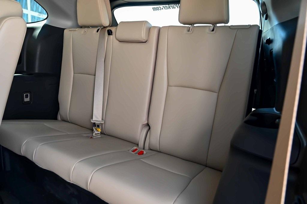 used 2023 Toyota Highlander Hybrid car, priced at $44,799