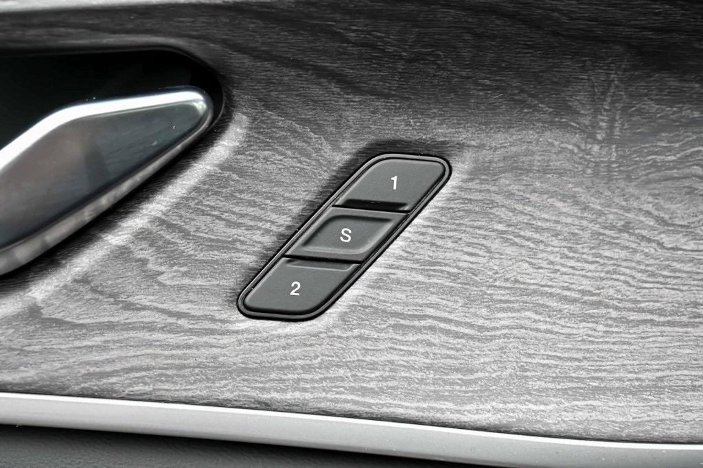 used 2022 Jeep Grand Cherokee L car, priced at $31,997