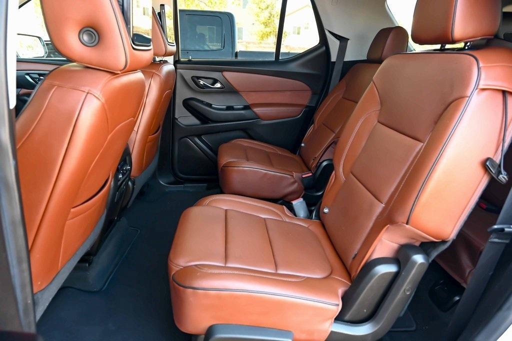 used 2019 Chevrolet Traverse car, priced at $22,483