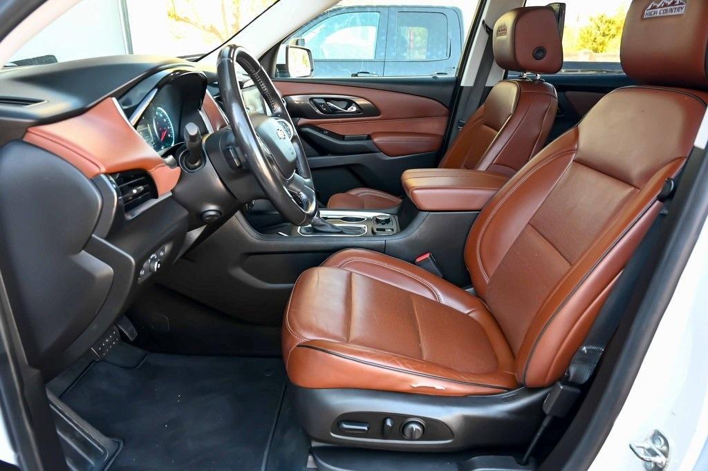 used 2019 Chevrolet Traverse car, priced at $22,483