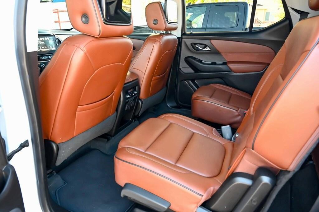 used 2019 Chevrolet Traverse car, priced at $22,483