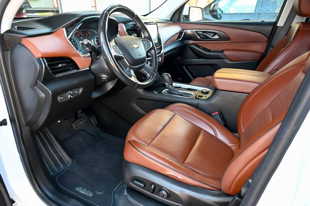 used 2019 Chevrolet Traverse car, priced at $22,483