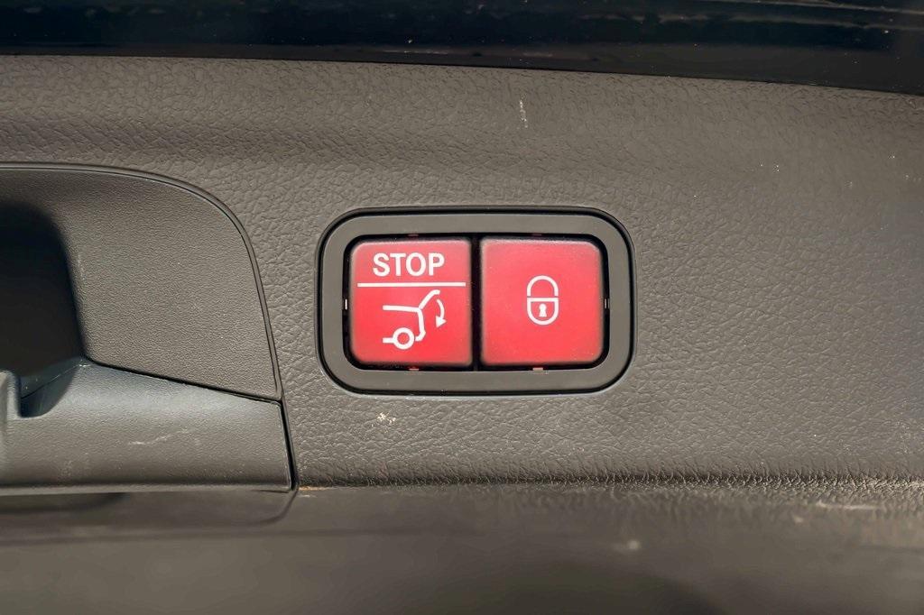 used 2021 Mercedes-Benz GLE 350 car, priced at $34,953