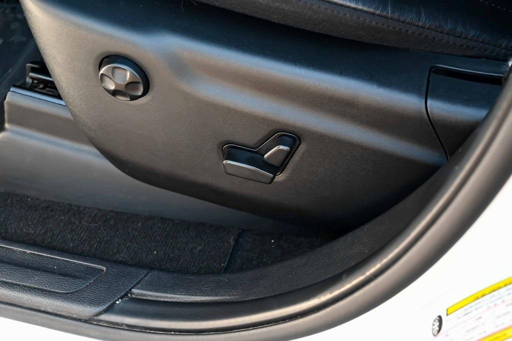 used 2022 Jeep Grand Cherokee WK car, priced at $25,747