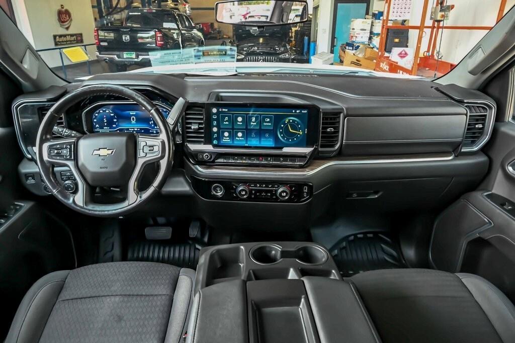 used 2022 Chevrolet Silverado 1500 car, priced at $32,889
