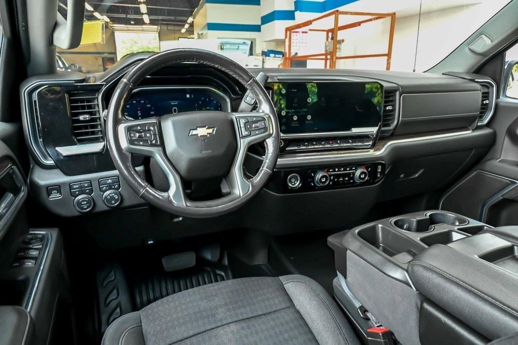 used 2022 Chevrolet Silverado 1500 car, priced at $32,889