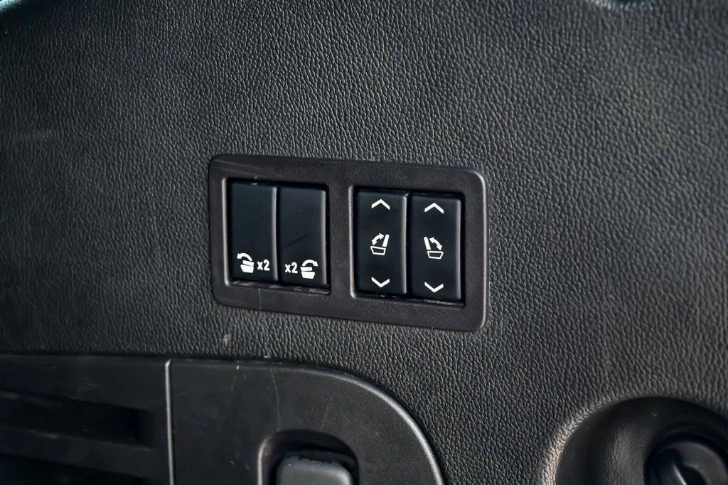 used 2018 GMC Yukon car, priced at $28,995