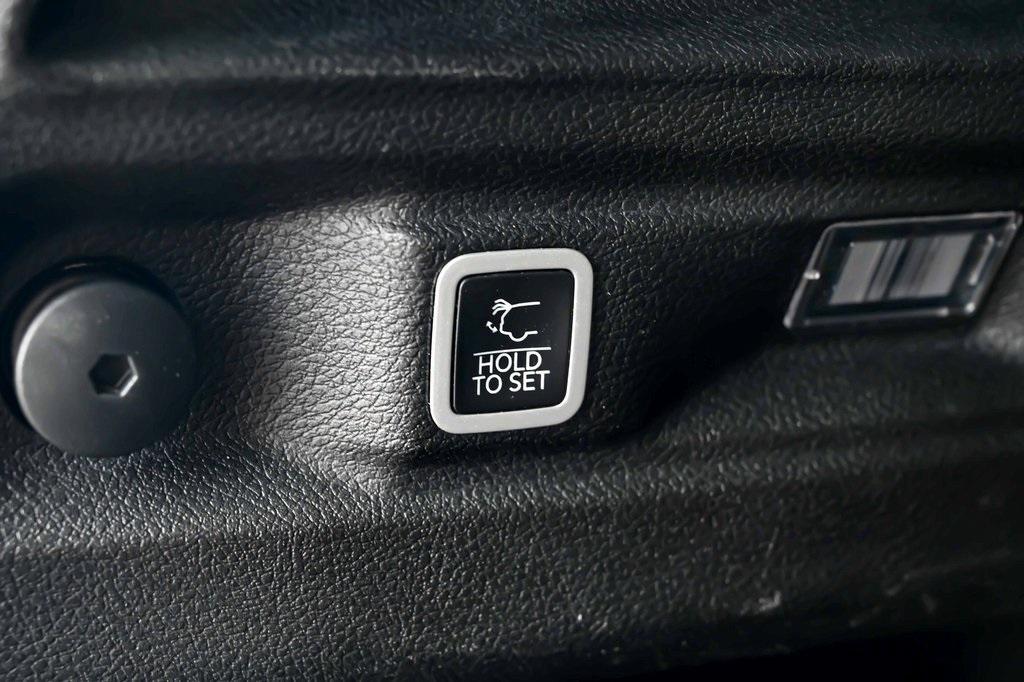 used 2024 Jeep Grand Cherokee L car, priced at $31,885