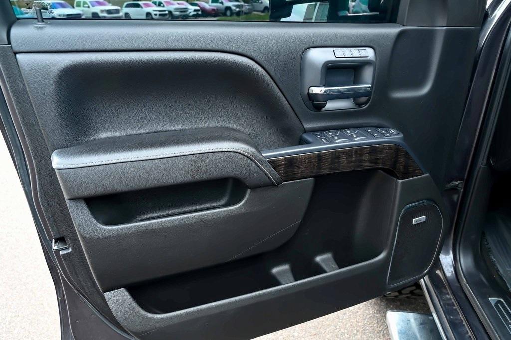 used 2015 GMC Sierra 2500 car, priced at $37,645