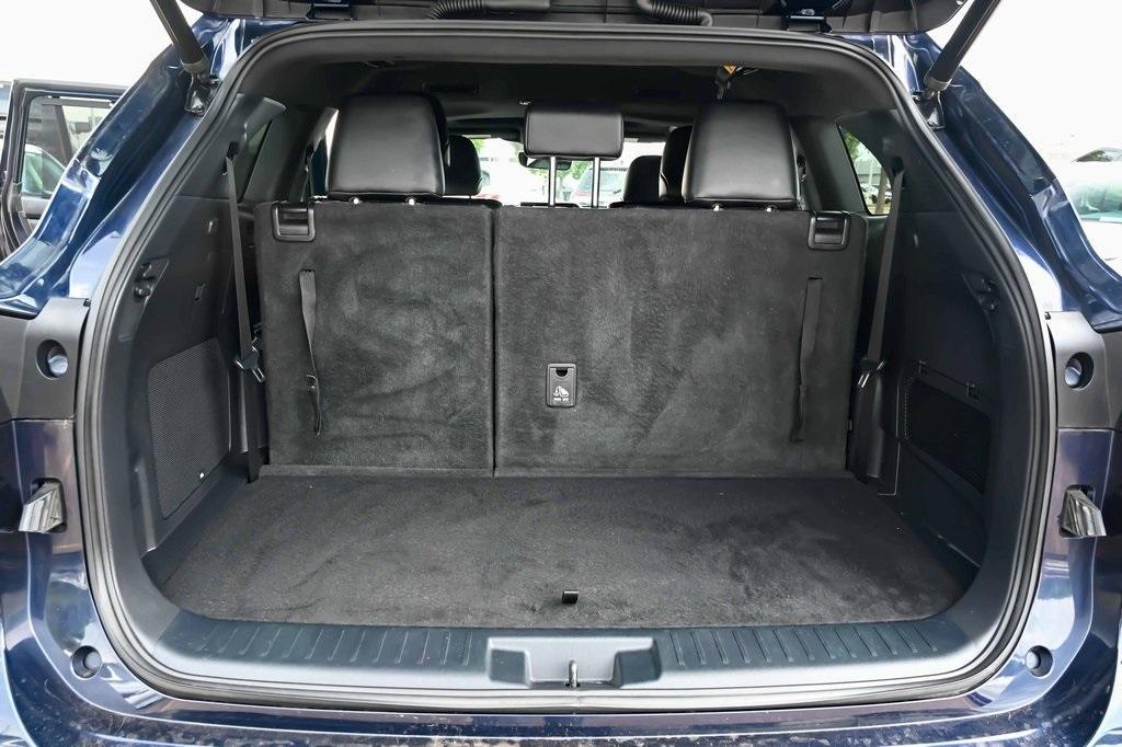 used 2021 Toyota Highlander car, priced at $34,291