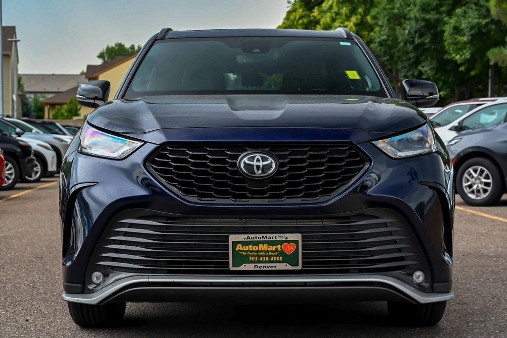 used 2021 Toyota Highlander car, priced at $34,291