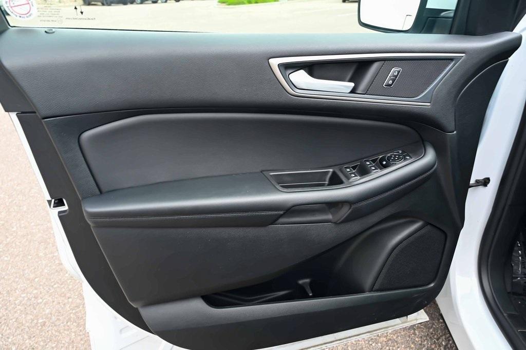 used 2024 Ford Edge car, priced at $23,733