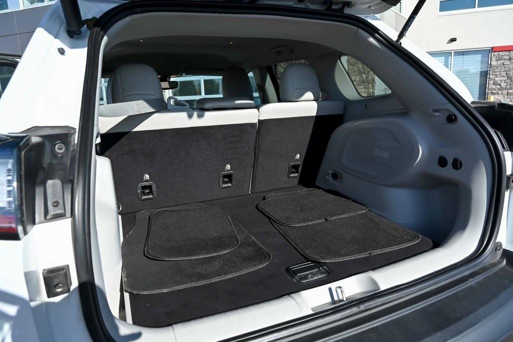 used 2019 Jeep Cherokee car, priced at $17,667