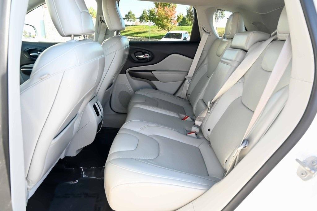 used 2019 Jeep Cherokee car, priced at $17,667