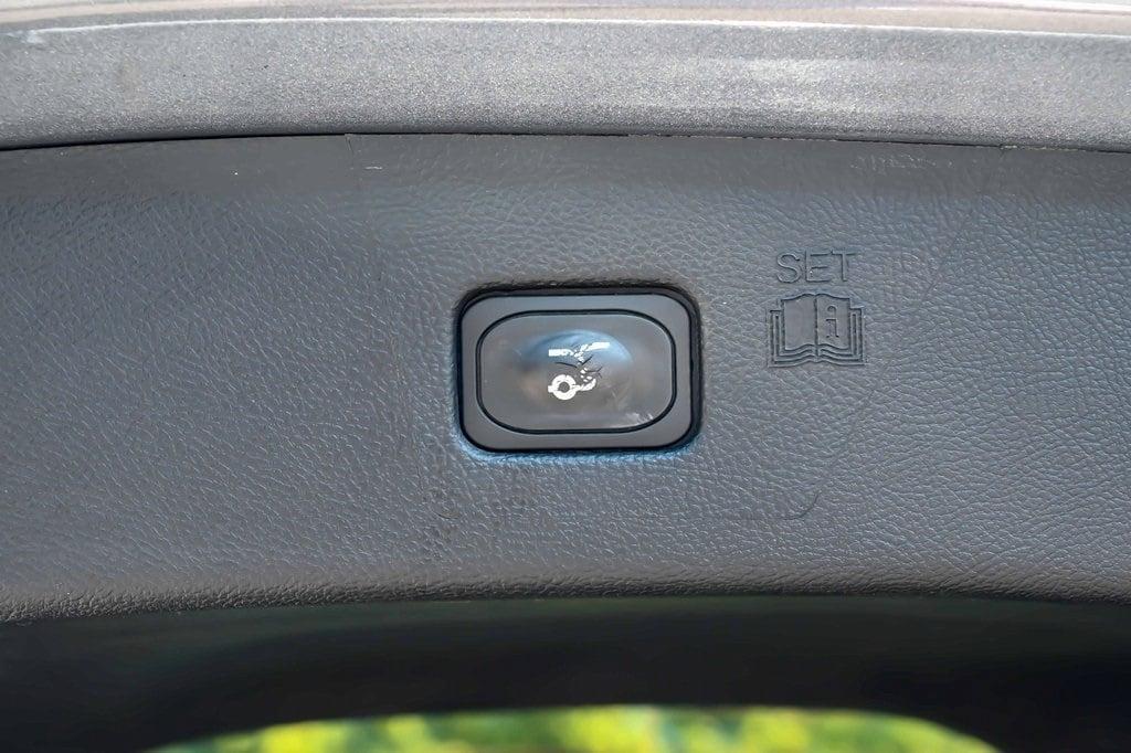 used 2024 Ford Edge car, priced at $25,299
