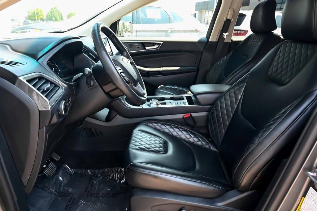 used 2024 Ford Edge car, priced at $25,299