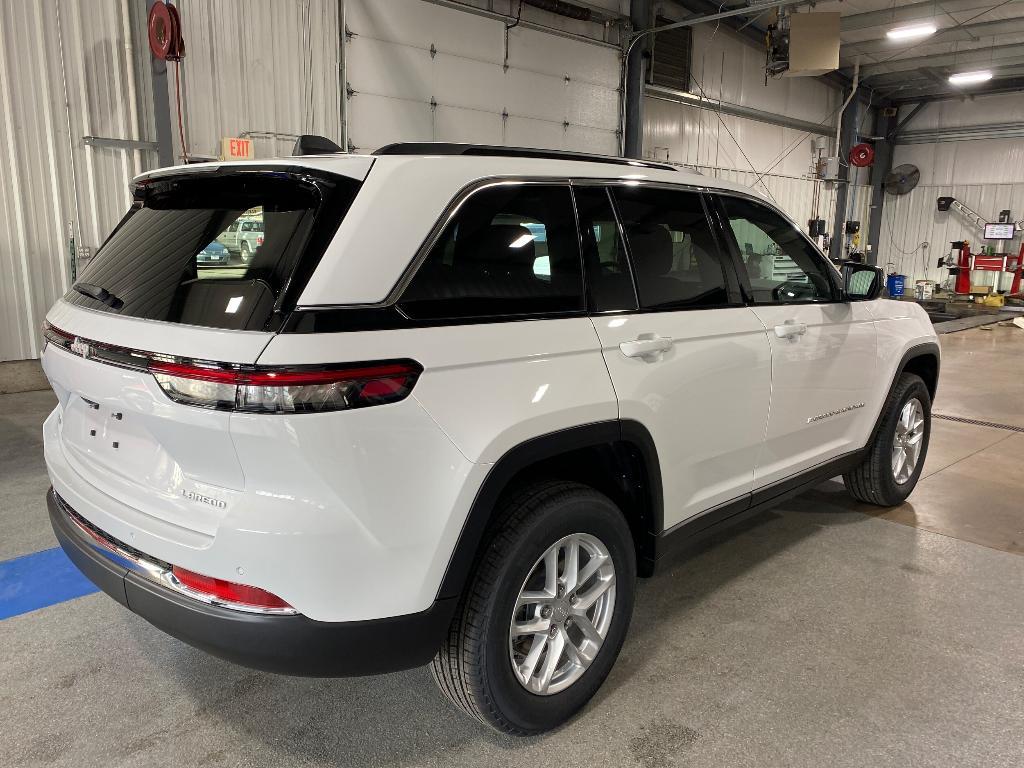 new 2025 Jeep Grand Cherokee car, priced at $43,375