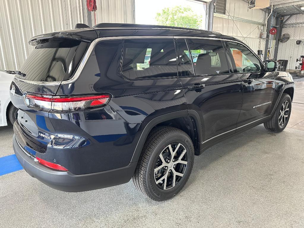 new 2024 Jeep Grand Cherokee L car, priced at $52,990