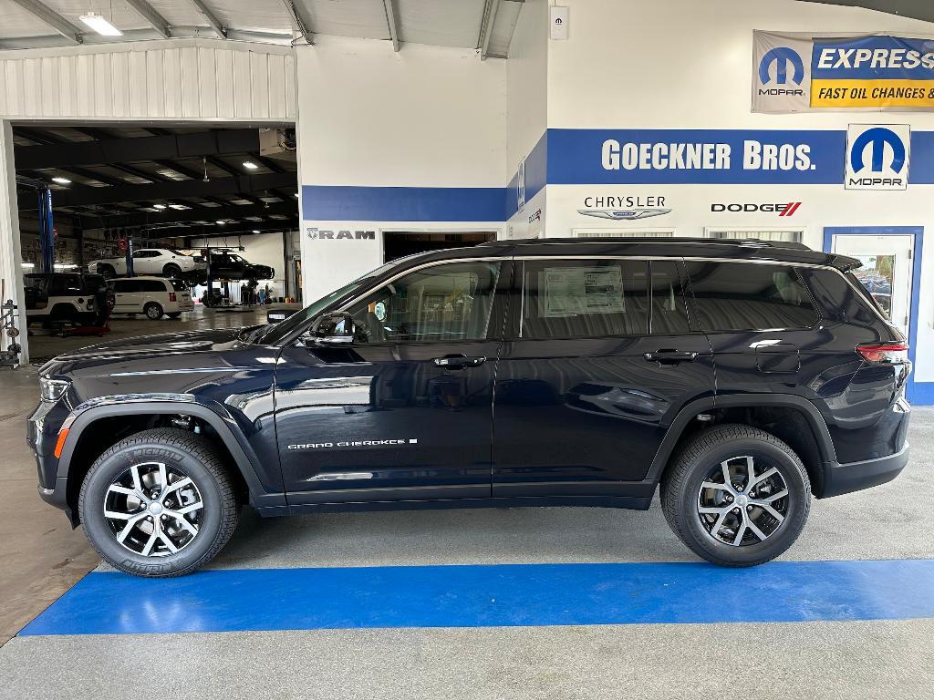 new 2024 Jeep Grand Cherokee L car, priced at $52,990