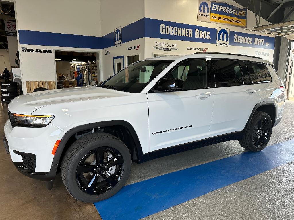 new 2024 Jeep Grand Cherokee L car, priced at $51,075