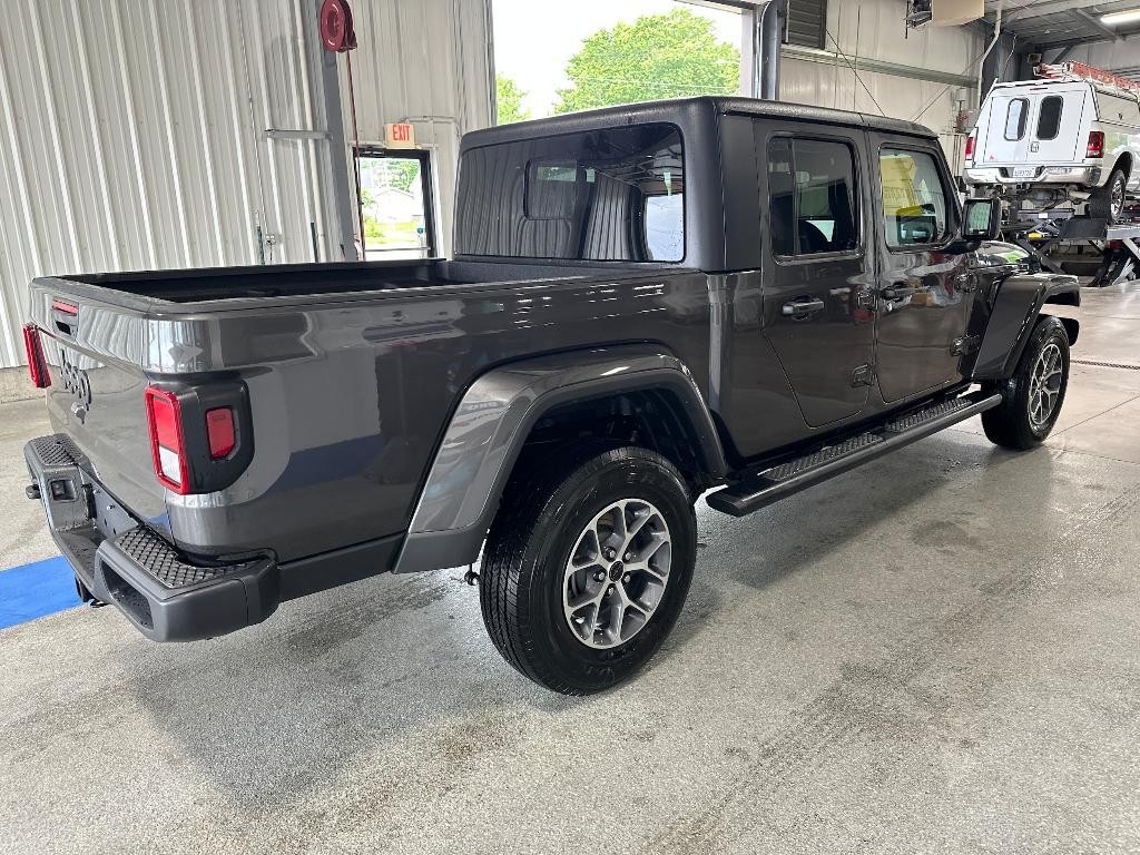 new 2024 Jeep Gladiator car, priced at $52,915