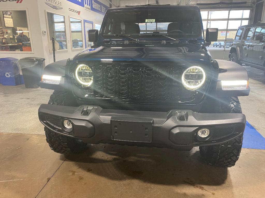 new 2025 Jeep Wrangler car, priced at $46,880