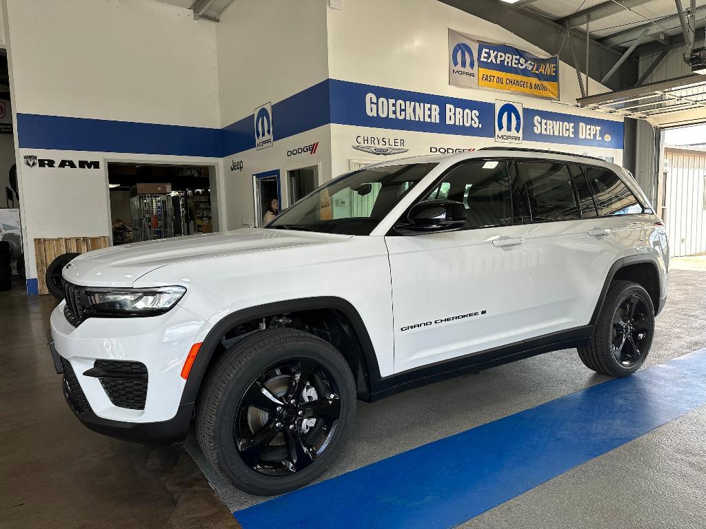 new 2024 Jeep Grand Cherokee car, priced at $49,275