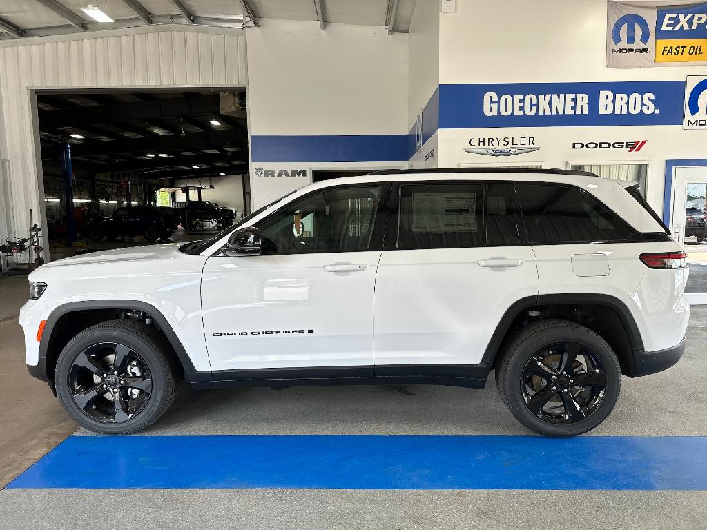 new 2024 Jeep Grand Cherokee car, priced at $49,275