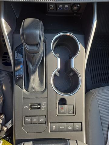 used 2022 Toyota Highlander car, priced at $30,855
