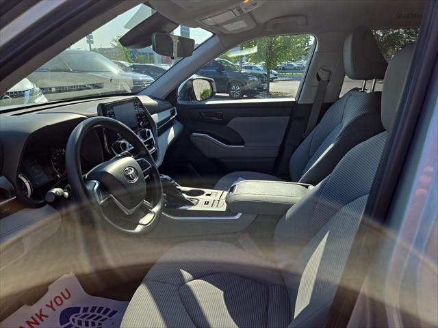 used 2022 Toyota Highlander car, priced at $30,855
