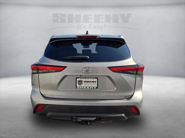 used 2022 Toyota Highlander car, priced at $30,855