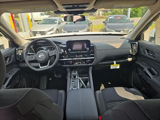 new 2025 Nissan Pathfinder car, priced at $41,746