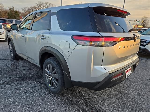 new 2025 Nissan Pathfinder car, priced at $40,190