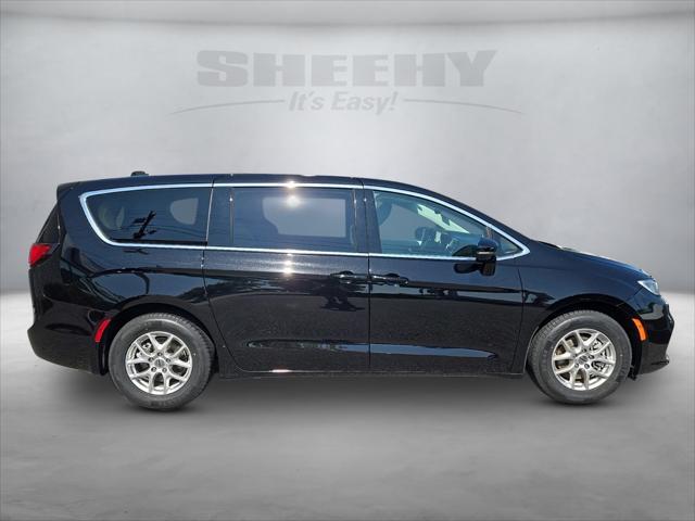 used 2024 Chrysler Pacifica car, priced at $29,998