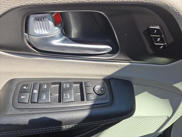 used 2024 Chrysler Pacifica car, priced at $29,998
