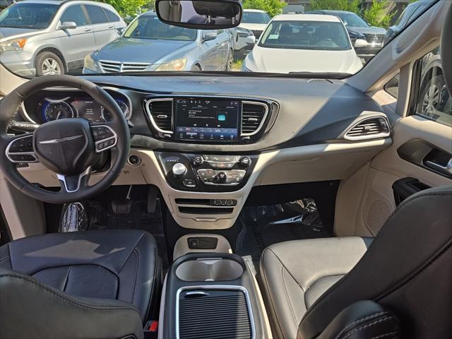 used 2024 Chrysler Pacifica car, priced at $29,998