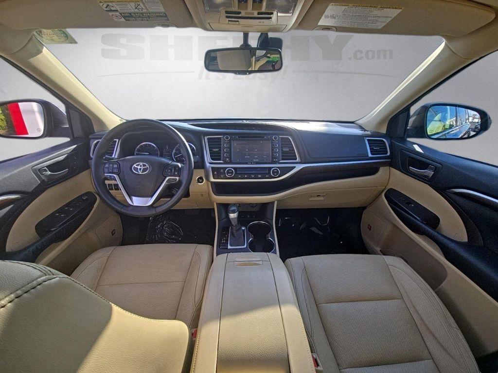 used 2015 Toyota Highlander car, priced at $16,888