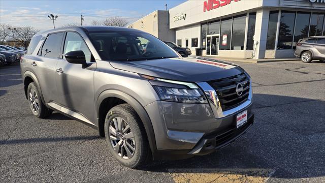 new 2025 Nissan Pathfinder car, priced at $38,230