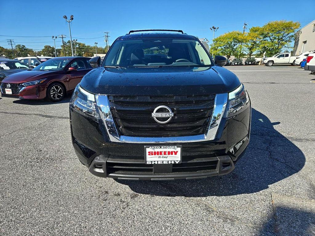 new 2025 Nissan Pathfinder car, priced at $35,372