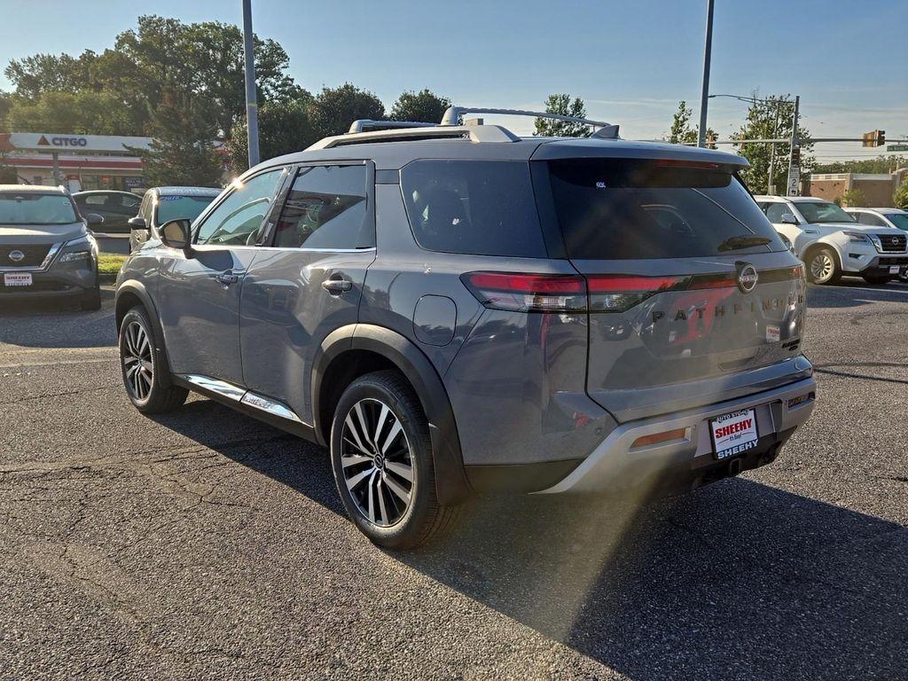 new 2025 Nissan Pathfinder car, priced at $44,996