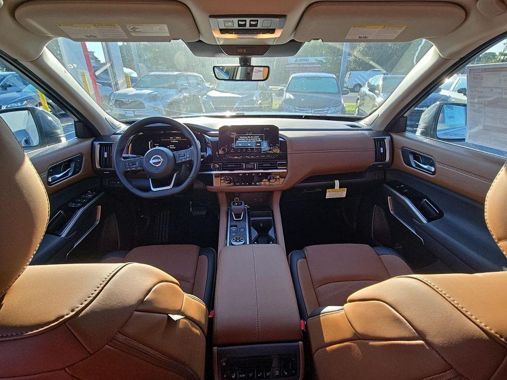 new 2025 Nissan Pathfinder car, priced at $44,996