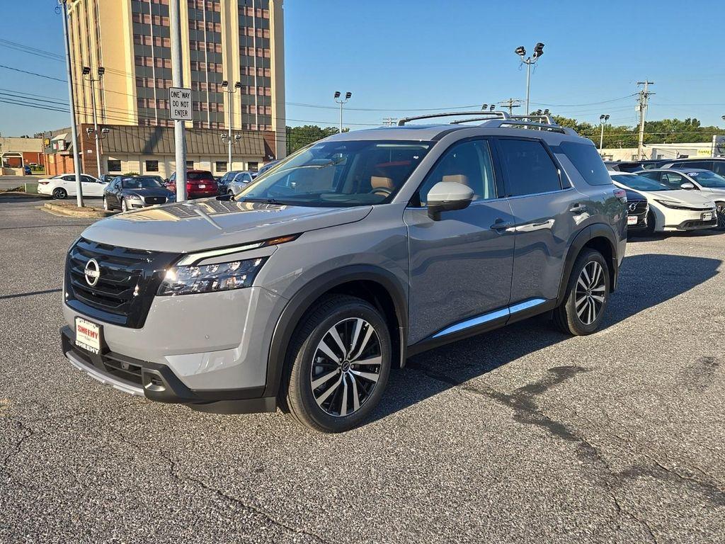 new 2025 Nissan Pathfinder car, priced at $44,996