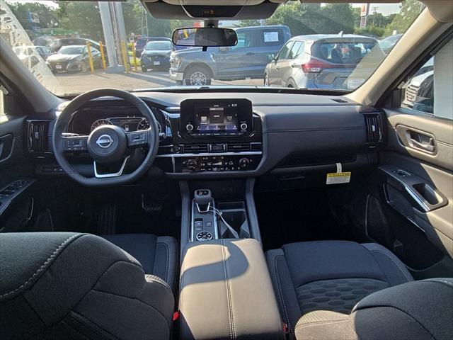 new 2025 Nissan Pathfinder car, priced at $41,447