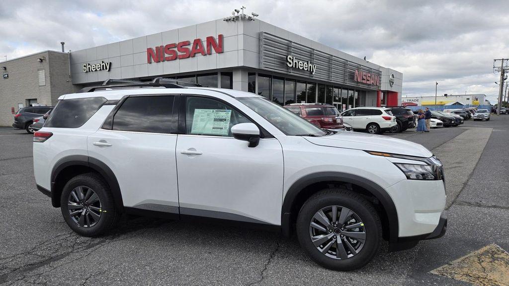 new 2025 Nissan Pathfinder car, priced at $39,898